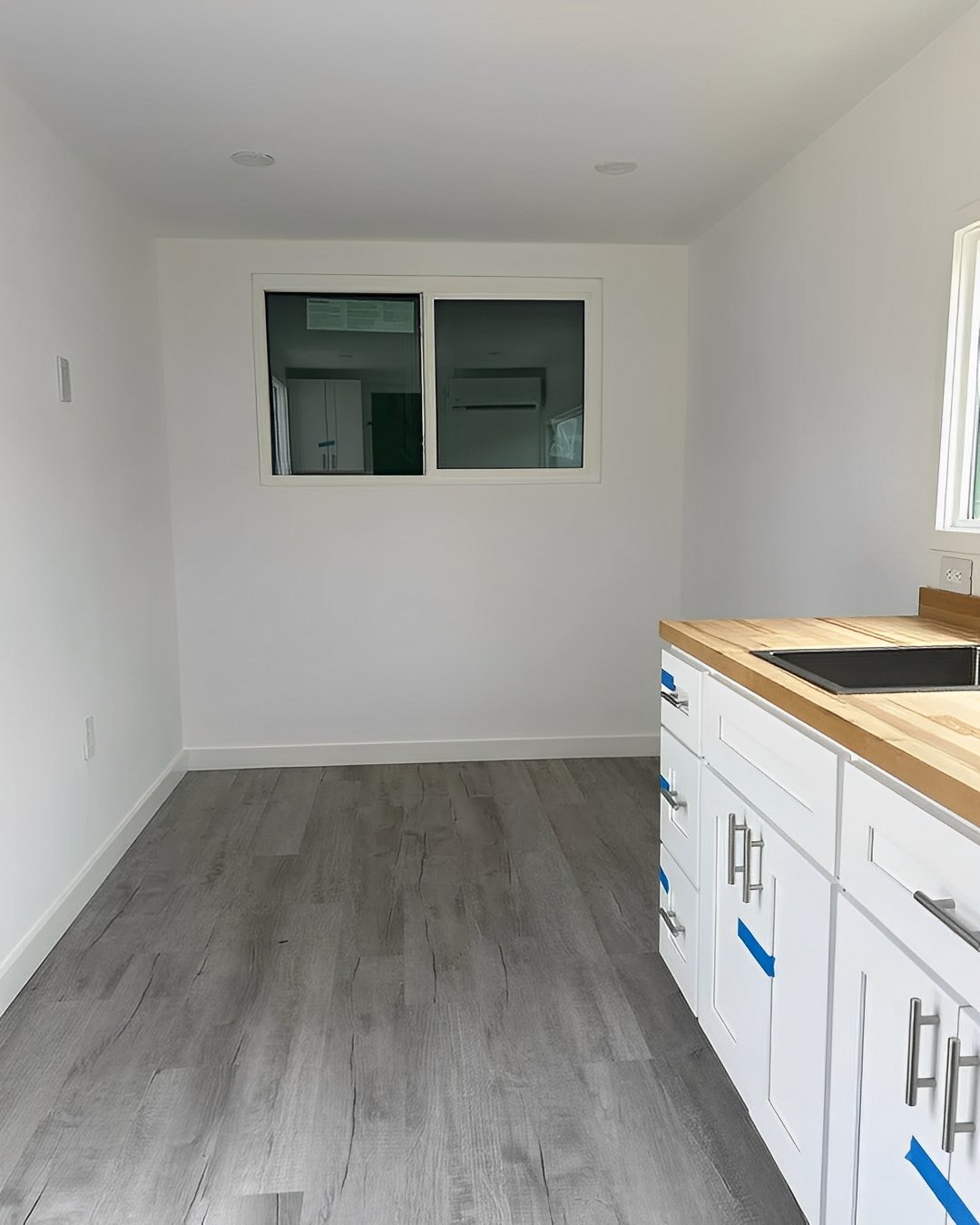 20ft x 8ft Portable Container House On Wheels - Image 6