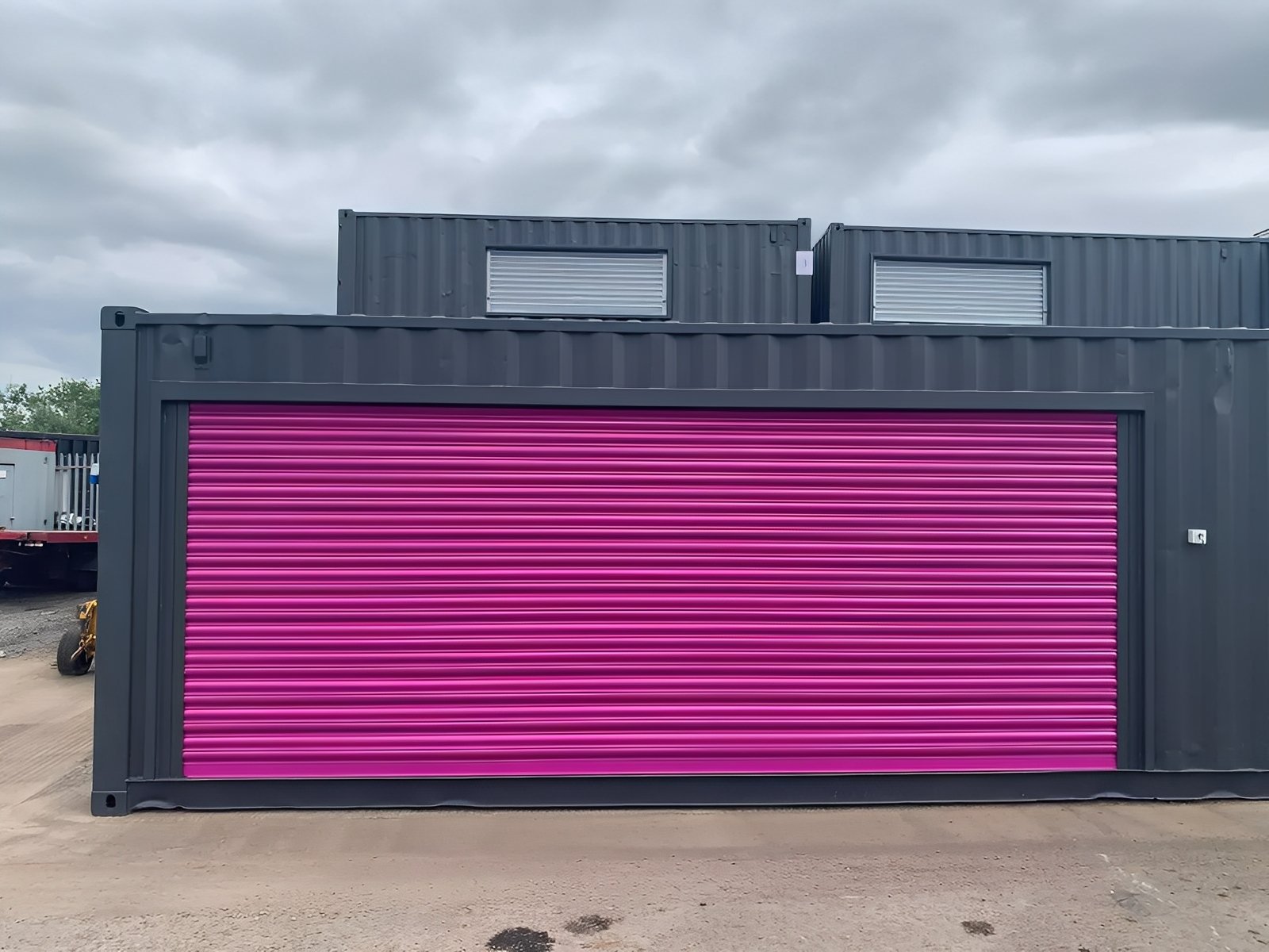 40Ft x 8Ft Shipping Container With Double Roll-Up Doors - Image 4