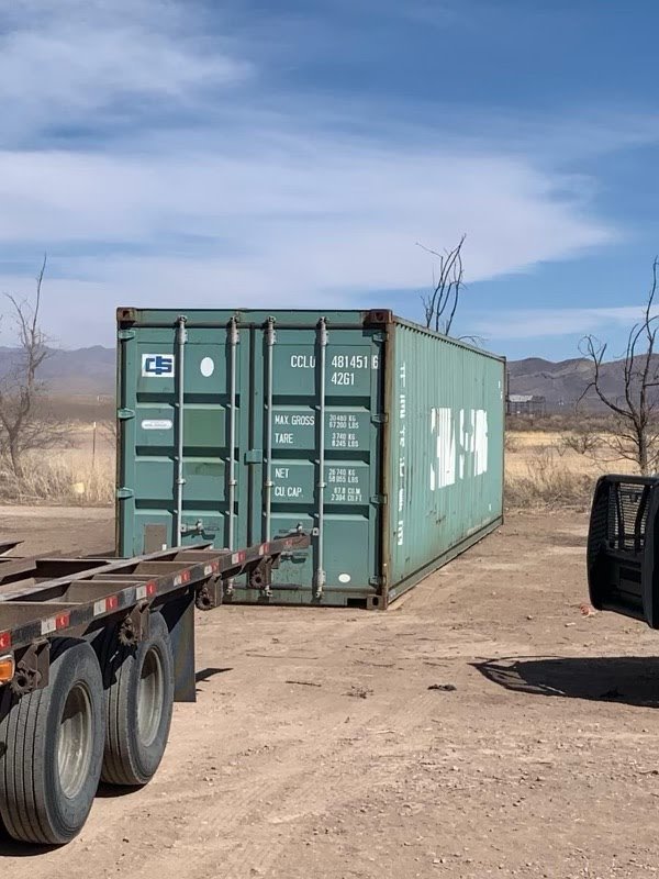 Used 40ft Standard Shipping Container in St. Louis, Missouri - Image 5