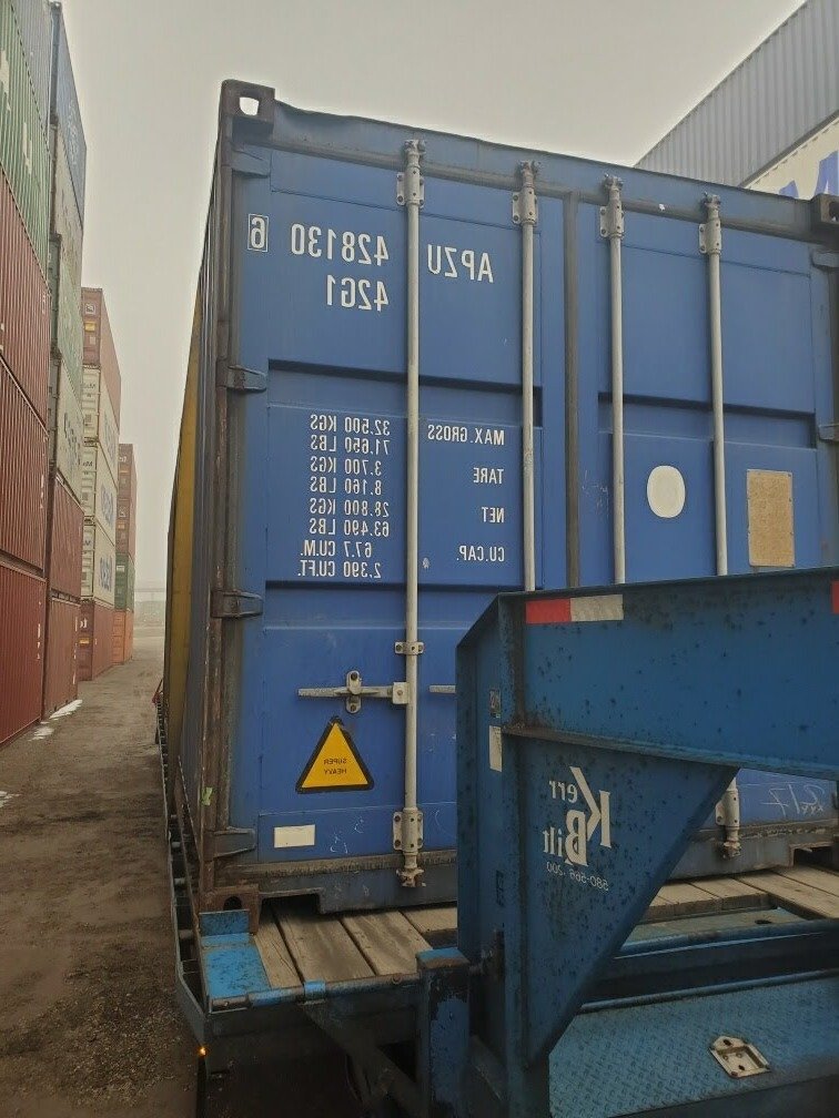 Used 40ft Standard Shipping Container in Chicago, Illinois - Image 3